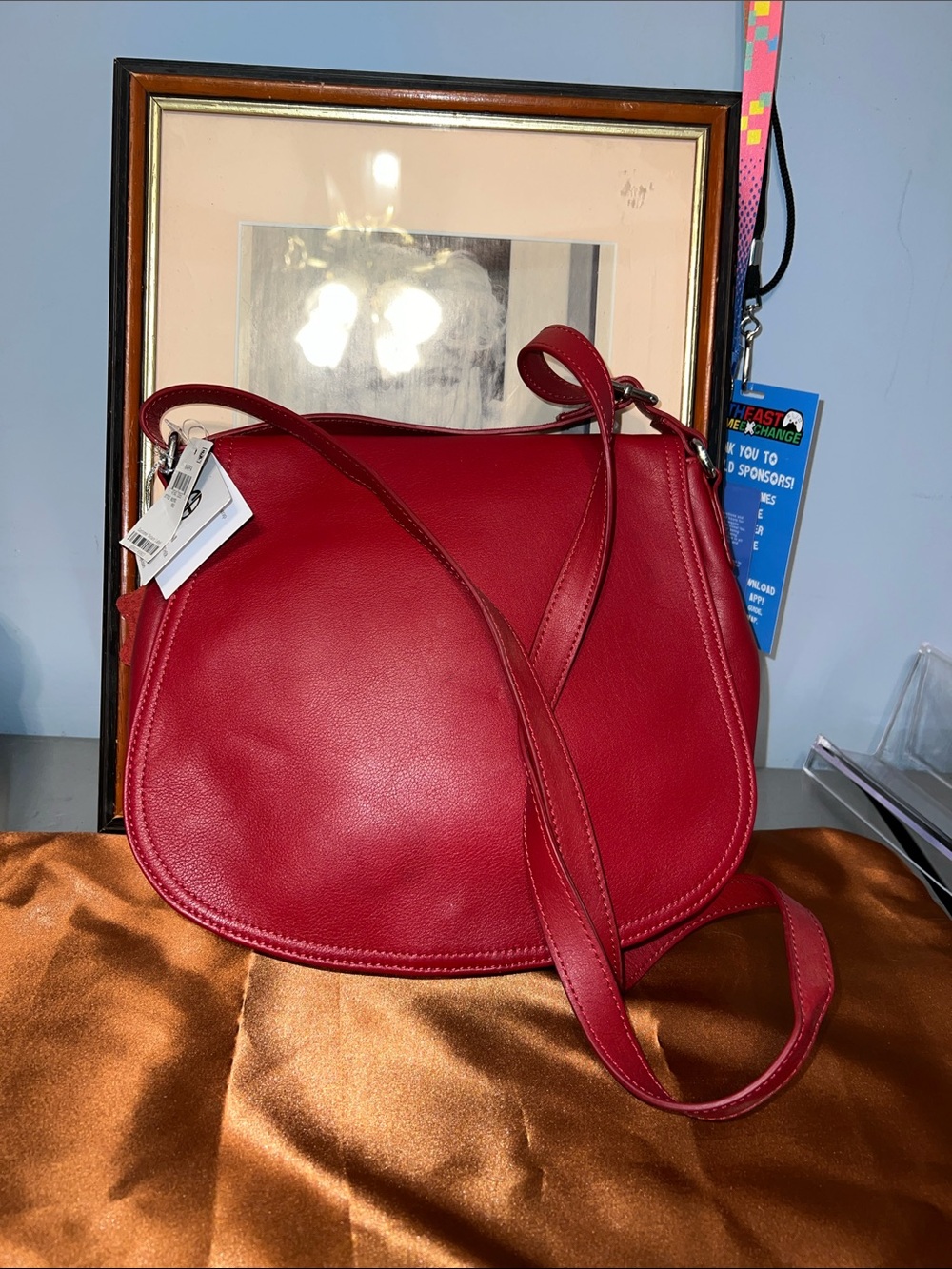Giani Bernini Vibrant Red Crossbody Shoulder Bag - Picture 2 of 11